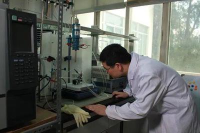 45歲新晉院士的“納”問之路 探秘實驗室中的驚人成長